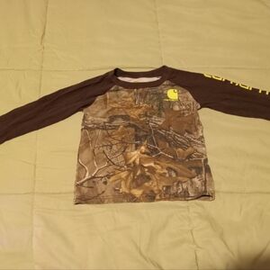 Carhartt camo kids shirt like new! Size 3t